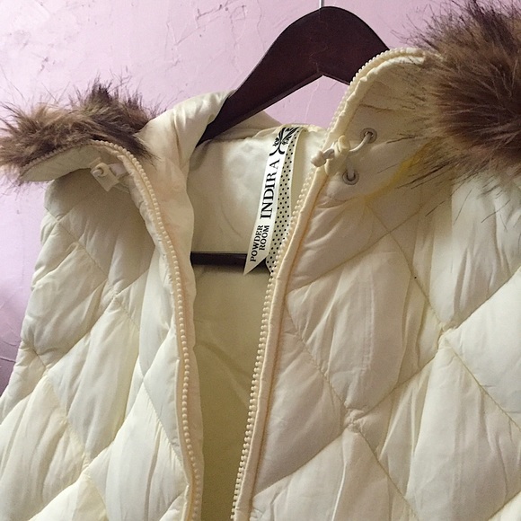 Indira Powder Room Puffy Fur Vest - Picture 1 of 14